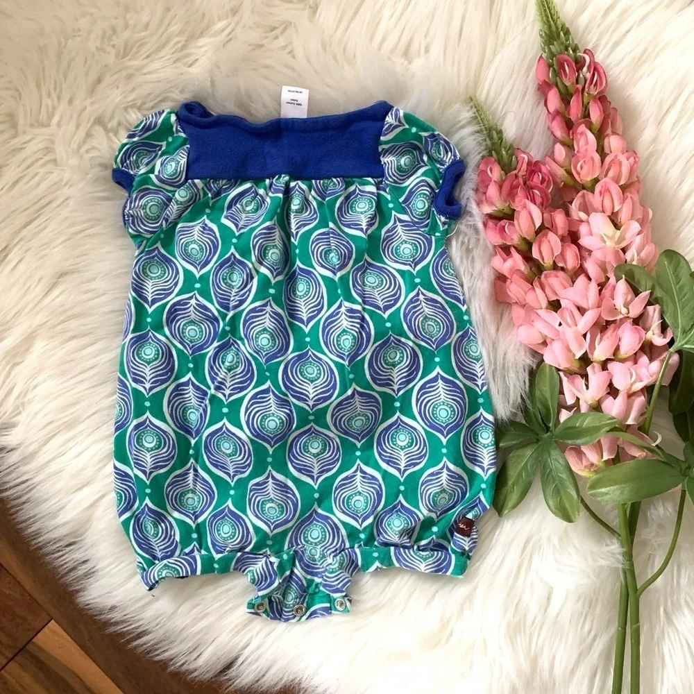Tea‎ collection 0-3 months girls onesie.